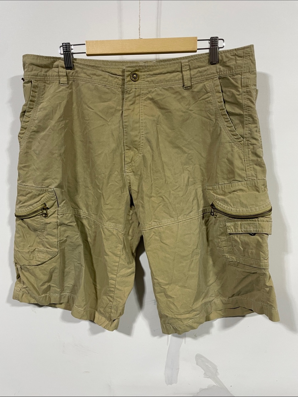 Kuhl Olive Cargo Shorts with Zip Pockets